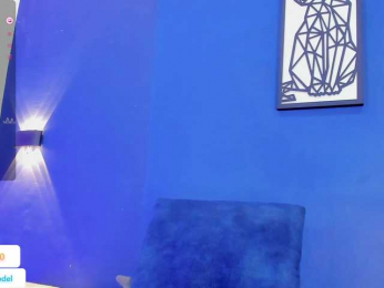 Alysson_18 webcam model stream image