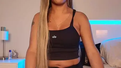 missvalen webcam model stream image