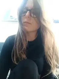 dolcehelena993 webcam model stream image