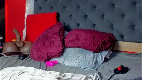 YayaHilton webcam stripchat model stream image