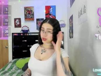 alice_martinez_ webcam model stream image