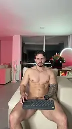 Valenthino_Salvatore webcam model stream image