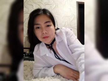 Annifer webcam model stream image