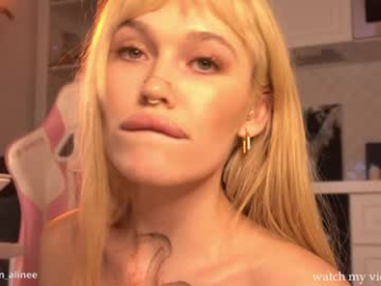 golden_alinee webcam chaturbate model stream image