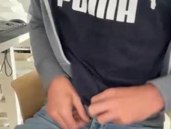 wet_adidasboy webcam model stream image