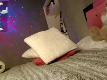 OliviaCarter1 webcam model stream image