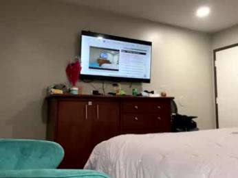 kibrombariu45 webcam model stream image