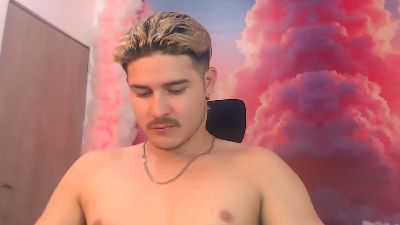 AlexPierss webcam model stream image