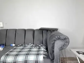 Pearl_00 webcam model stream image