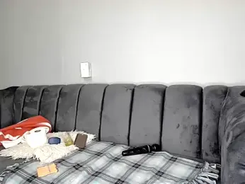 Pearl_00 webcam model stream image