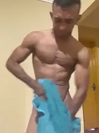 DiMadeira17dota webcam model stream image