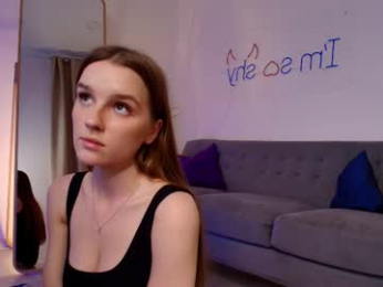 olli_cross webcam model stream image