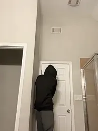 2HandsLong webcam model stream image