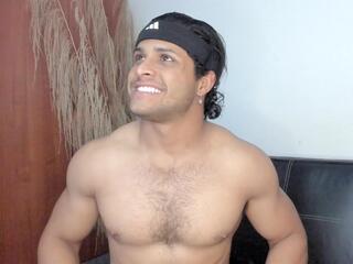 Owen Dark webcam model stream image