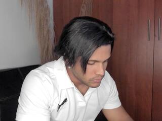 Owen Dark webcam model stream image