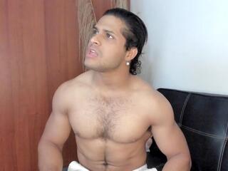 Owen Dark webcam model stream image