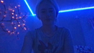 BlondeBerry webcam model stream image