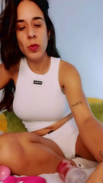 Agustinalatina webcam model stream image