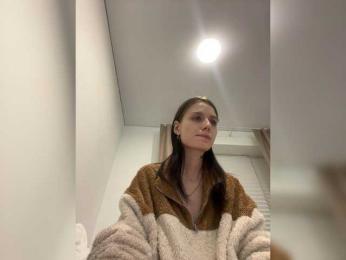 -HeyZoe- webcam model stream image