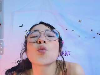 cloeleee webcam model stream image