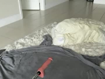 myles_isperfect webcam model stream image