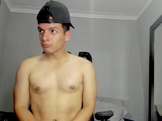 Leo Bonucci webcam model stream image