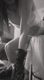 LaGuilleMiaw webcam model stream image