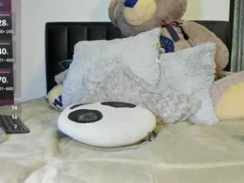 summer_romance webcam model stream image