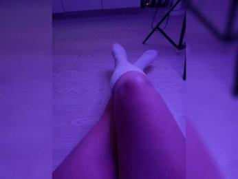 DevitivostayLisa webcam model stream image