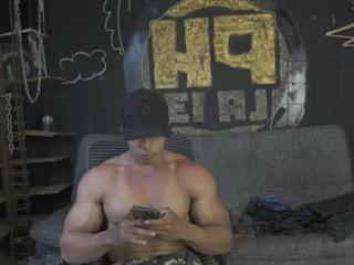 Taylor Wells webcam model stream image