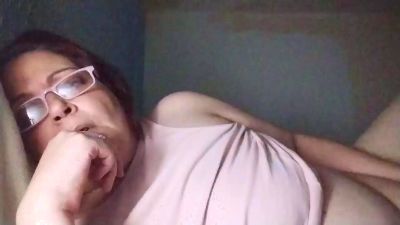 Carmaestivill webcam model stream image