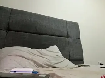 laynufff webcam model stream image