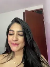 Charlotte_cutee18 webcam model stream image