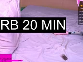 white_widow_ webcam model stream image