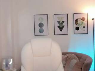 beverly-johnson webcam model stream image