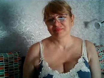 Aline_LoveFlowers webcam model stream image