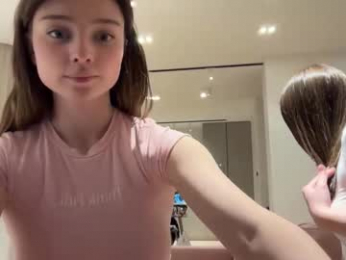 tokyo_bloom webcam model stream image