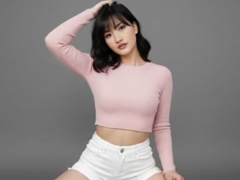 AngelaHearty webcam model stream image