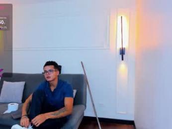 paradise_boy_s webcam model stream image