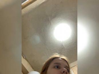 OliVvka webcam model stream image