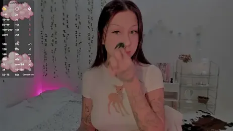 Mary_tiim webcam model stream image