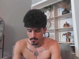 Lukee Taylor webcam model stream image