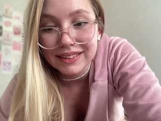 honeyaudrey webcam camsoda model stream image
