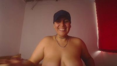 Yessi_rouse webcam model stream image