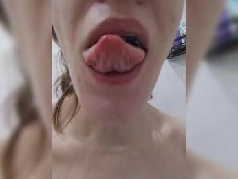 AngeDolores webcam model stream image