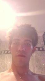 Renzo19877 webcam model stream image