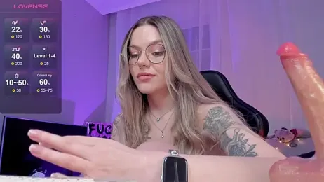 Marta_May_ webcam model stream image