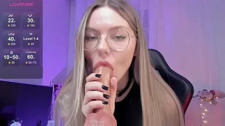 Marta_May_ webcam model stream image
