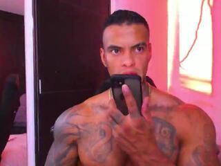 Darius Ions webcam model stream image