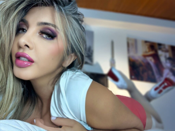 CrisstyBaez webcam model stream image